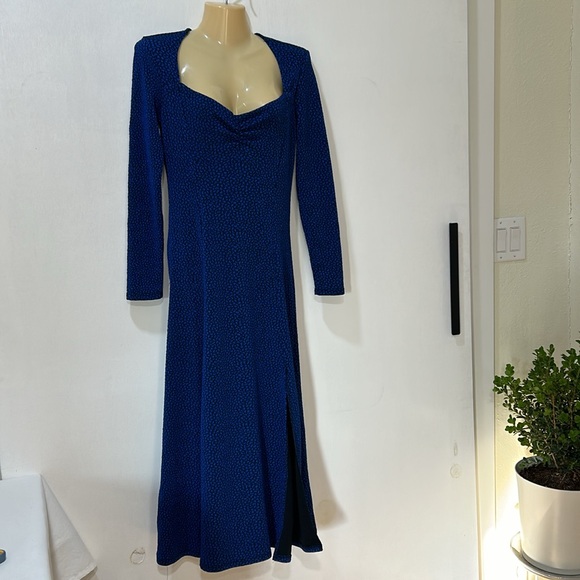 BETSEY JOHNSON WOMEN  MIDI LENGTH DRESS NAVY  LONG SLEEVE FRONT SLIT Sz SMALL - Picture 2 of 15